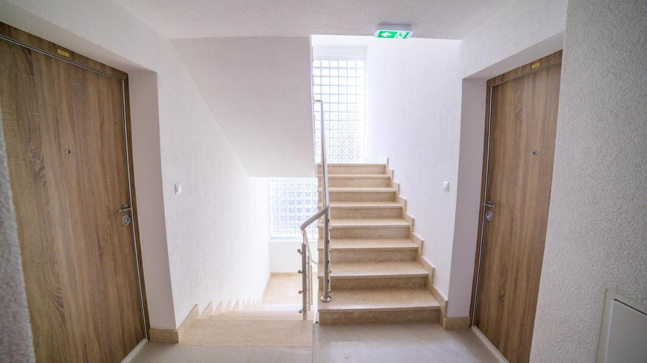 Apartman Epicent Apartment Tuzla Exterior photo